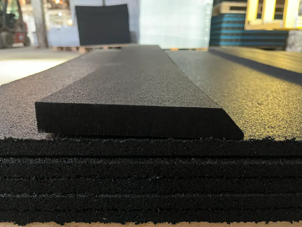 Rampen Kantenbeschnitten zu Gummiplatten 1000 x 200 x 25 mm SBR schwarz 
